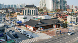 원주 명륜1동행정복지센터 신청사 개청…도내 최초 한옥 청사 탄생