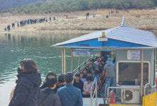 국민관광지로 급부상한 영월 청령포, 안전 관리 허점 드러내며 경고등