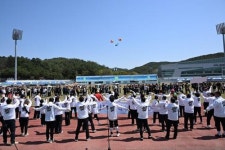 ‘평창중·고 총동문체육대회’ 동문 1천명 화합의 장
