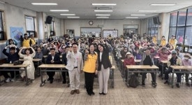 [포토뉴스]밥상공동체종합사회복지관 어버이날 기념 행사