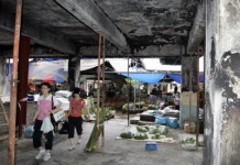 불 탄 대구 평화시장 아직도 그을음만…