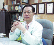 한약재 클린화·안전성 확보 최선 류성현 대구시한의사회 회장