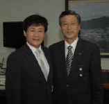 가수 윤형주 '청송 로고송' 만든다