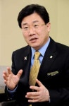 ‘초아(超我)의 봉사’통해 지역 기여…송준기 국제로타리 3700지구 신임 총재
