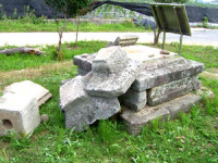 상주 모동 용호리 3층석탑 하룻밤 새 와르르