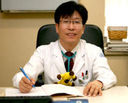 [새마을운동, 세계로 가다] 의료봉사 영남대병원 이영환 교수