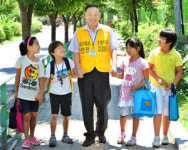 우리 학교엔 형사가 산다