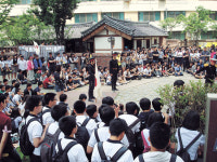 거리연극 빼앗긴 들 봄이 왔다