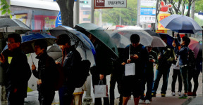 안심역 셔틀 정류장마다 장사진 이 불편 언제까지