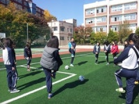 대구FC, 신암 제일중서 체육수업·급식봉사