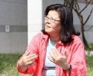 비 내리는 고모령만의 웃음·감동 담았어요 남미정 연출가