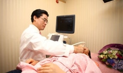 5년 만에 갑상선암 수술 1천례…분홍빛으로병원