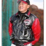 트윈스샵 유광점퍼 구매 열기에 서버 다운까지…이게 바로 야구 패션