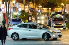 손님 많다 얌체 택시에 점령당한 약령시 입구