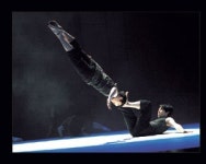 악몽같은 삶…그래도 희망을 노래해야해”