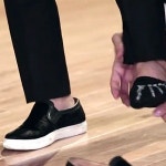 SBS ‘런닝맨’ 김지훈의 블랙 슬립온 슈즈 어디꺼야?