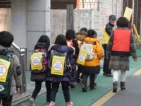 명덕초, 함께 등·하교 워킹 스쿨버스 운영