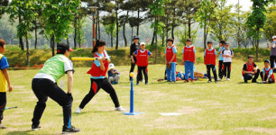 [놀자 즐기자] 티볼…어, 야구 같은데 투수가 없네!