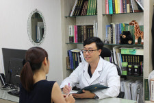 참침 시술로 없애버린 여드름 흉터…해율한의원