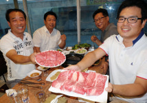 [이맛에 단골]  ‘티스테이션’정평점 직원 추천 ‘맛뜨락 한우’