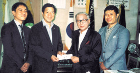 [이런일] 대구변호사회, 지체장애인협회 성금 전달