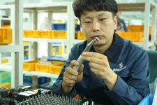 [청년공감 기업탐방] 치과 임플란트 모터 개발 ㈜세신정밀…연체율 0.93% 청운신협