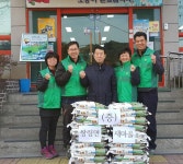 [이런일] 쌍림면 새마을지도자협, 쌀 22포 어려운 이웃에 전달