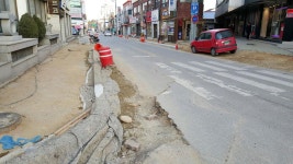 한 도로 다섯 번 파헤친 누더기 행정