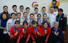 경북 컬링 금빛 만세…의성여고·경북체육회 남자팀·경북체육회 여자팀