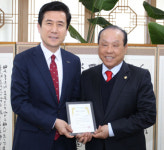 ㈜청솔밭&티파니웨딩 이지곤 대표, 포항시 장학기금 매달 100만원씩