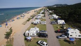 일년내내 달린 애마도 여름 휴가…동해 망상오토캠핑장