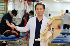 [우리동네 으뜸 의사] 안상호 안상호재활의학과 원장