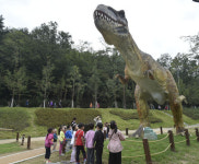 앞산 고산골 공룡공원 4배 더 키운다