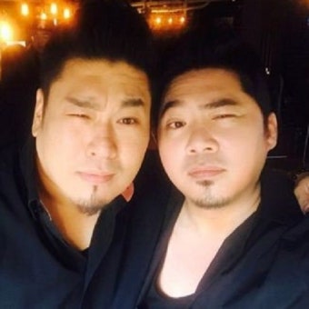 김지우 남편 레이먼킴, 김조한과 쌍둥이 같은 투샷 