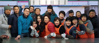 [이런일] 한화생명 대구지원단, 대봉제일교회 급식 봉사·생필품 전달