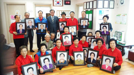 400여명 어르신에 ‘장수 사진’ 드려요