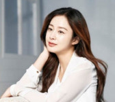 김태희 비에스컴퍼니와 전속계약, 1인 기획사→새 소속사 가족경영 한계 느꼈나?