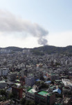[현장사진] 서울서도 보이는 고양시 덕양구 화전동 저유소 화재 불길 얼마나 컸으면…진화 작업 장기화