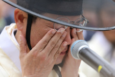 박정희 전 대통령 39주기 추도식서 이철우 지사 눈물…장세용 시장 참석 대신 조화