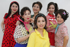 구미대 여성교수 6명, 축제때 걸그룹 깜짝 변신 무대 올라 화제