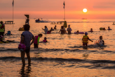 [신팔도유람] 무더운 여름, 각양각색의 제주 해수욕장을 즐겨보자