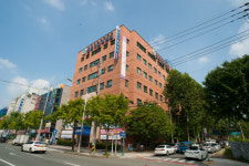 [대구가톨릭대 칠곡가톨릭병원]다문화 가정, 외국인근로자 진료 돕는 통역서비스 제공