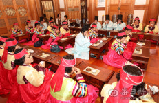 [포토뉴스] 도포에 유건까지...대구 병암서원 선비의 하루, 고택체험