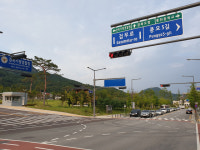 주변 도로 막히든 말든…경북경찰청 앞 특혜 신호