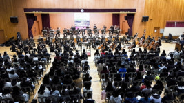 안강여고, 10년째 교내서 공연단체 초청 공연 열어 눈길