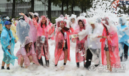 태풍도 젊음의 패기는 막을 수 없었다…제7회 경산 대학인 컬러풀런 축제 성료