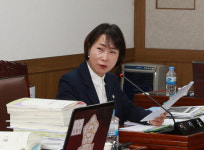 [속보]이서윤 경북 영주시의원, 주민 동의도 받지 않은 신영주번개시장 주차타워 사업 맹비난