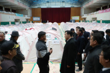 경북 포항 방문한 손학규 대표 지진피해 구제 아닌 보상 가능 여부 법적 검토 약속