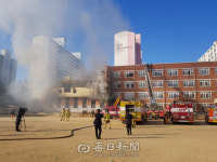 [2보]경북 안동 강남초…폭발소리와 함께 불이 나