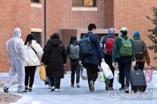 생활치료센터 7곳 추가…의료 인력 확보 미지수